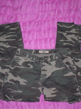 Camo Cargo Pants - Olive Green
